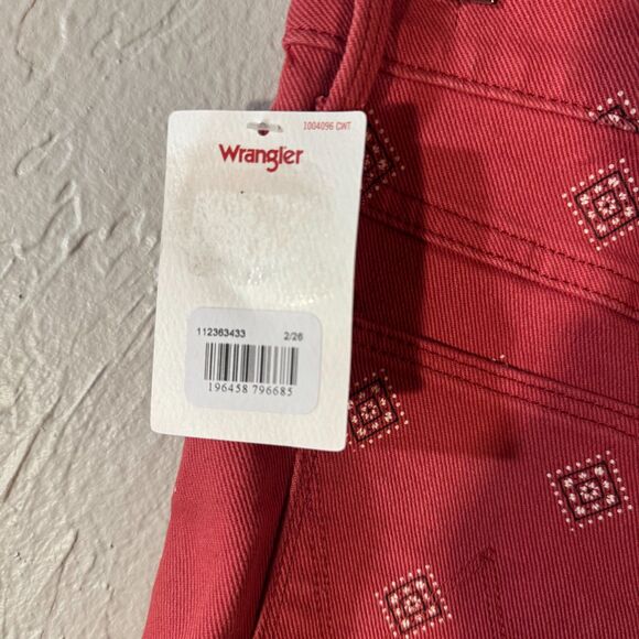 Wrangler High-Rise Denim Cutoff Shorts, Diamond Bay, Size 2/26 , Vintage esque - Picture 6 of 9